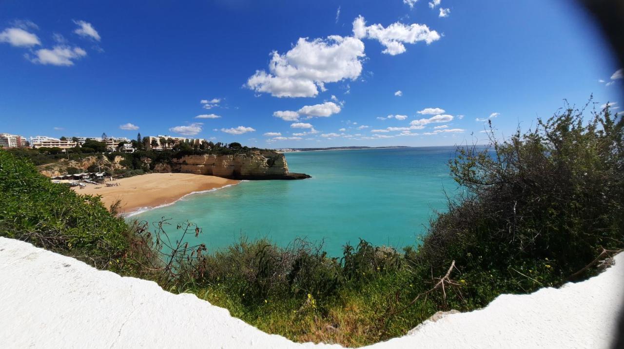 Gui Beach House Armacao de Pera Bagian luar foto