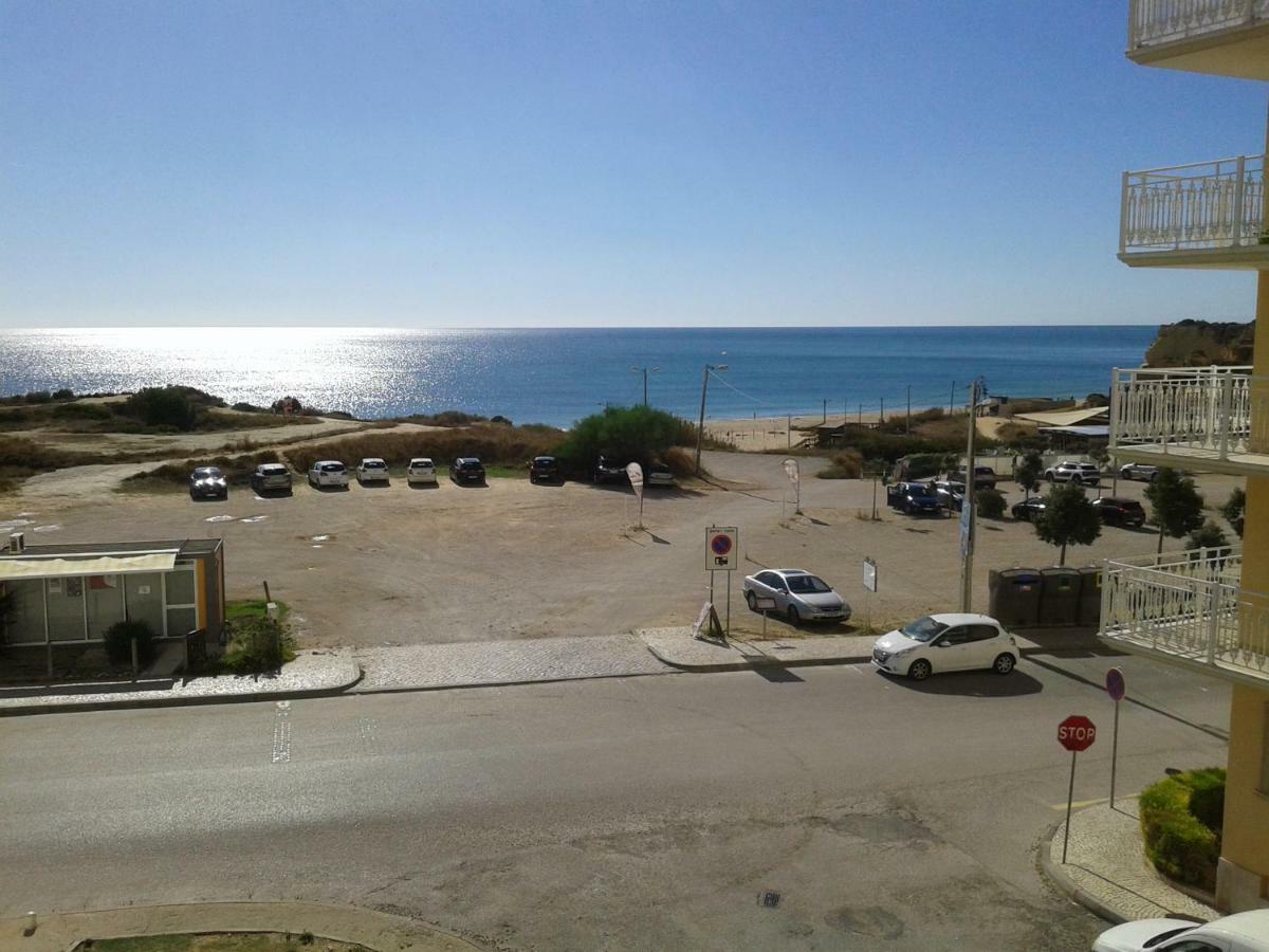 Gui Beach House Armacao de Pera Bagian luar foto