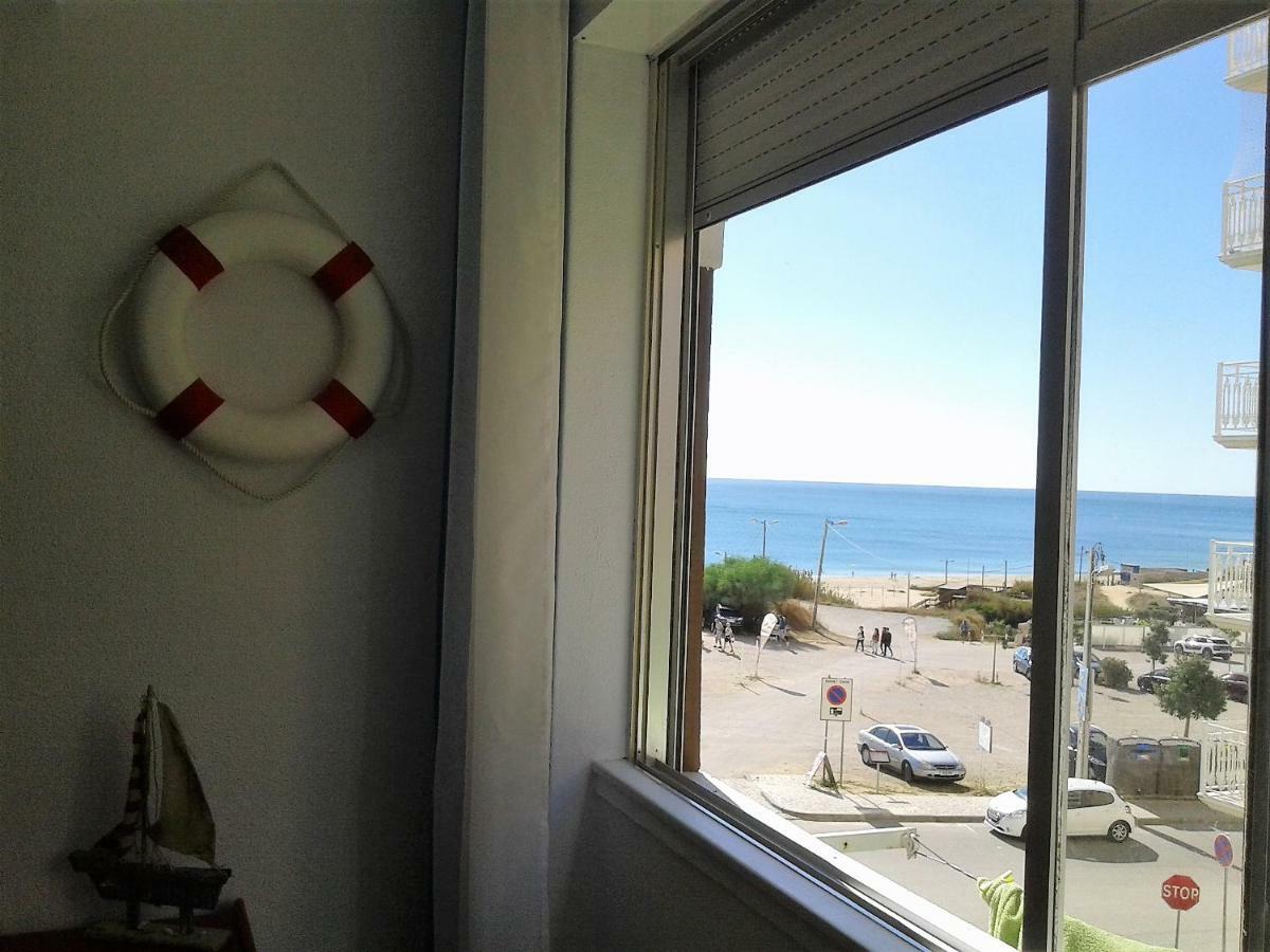 Gui Beach House Armacao de Pera Bagian luar foto