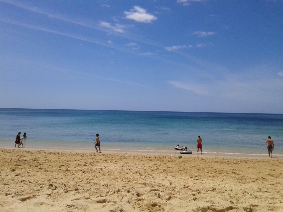 Gui Beach House Armacao de Pera Bagian luar foto